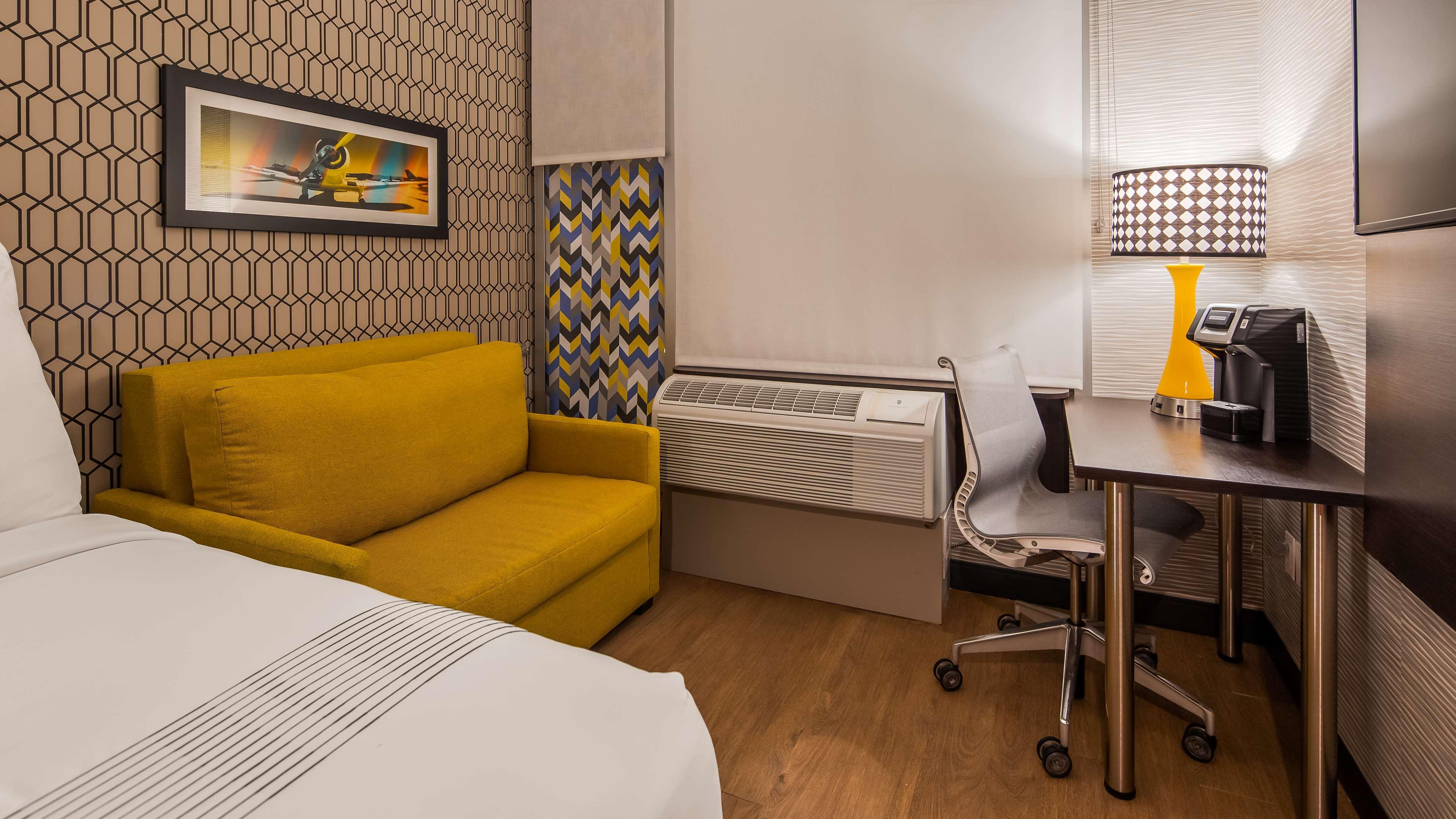 Glo Best Western Brooklyn Nyc New York Esterno foto