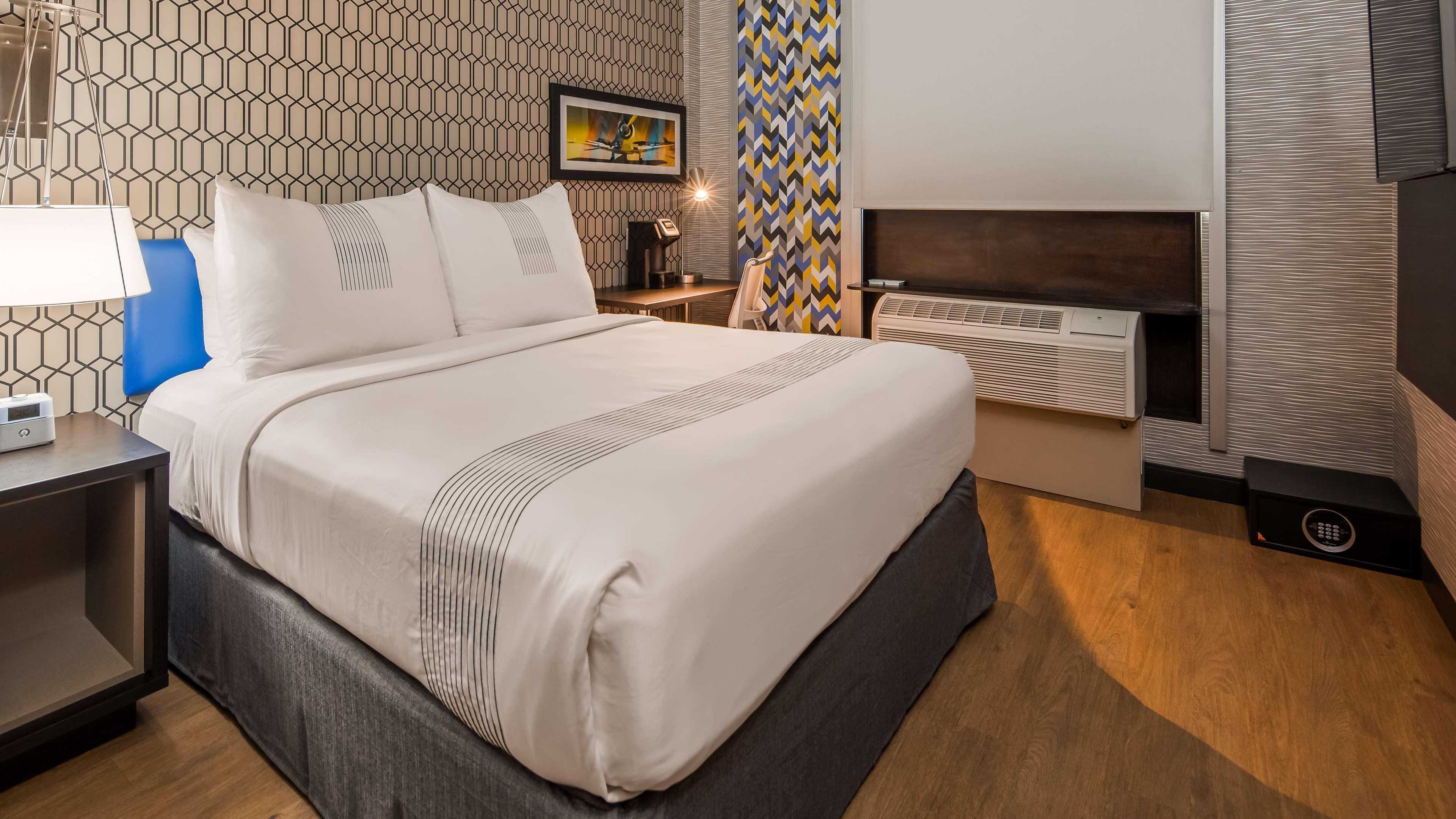 Glo Best Western Brooklyn Nyc New York Esterno foto