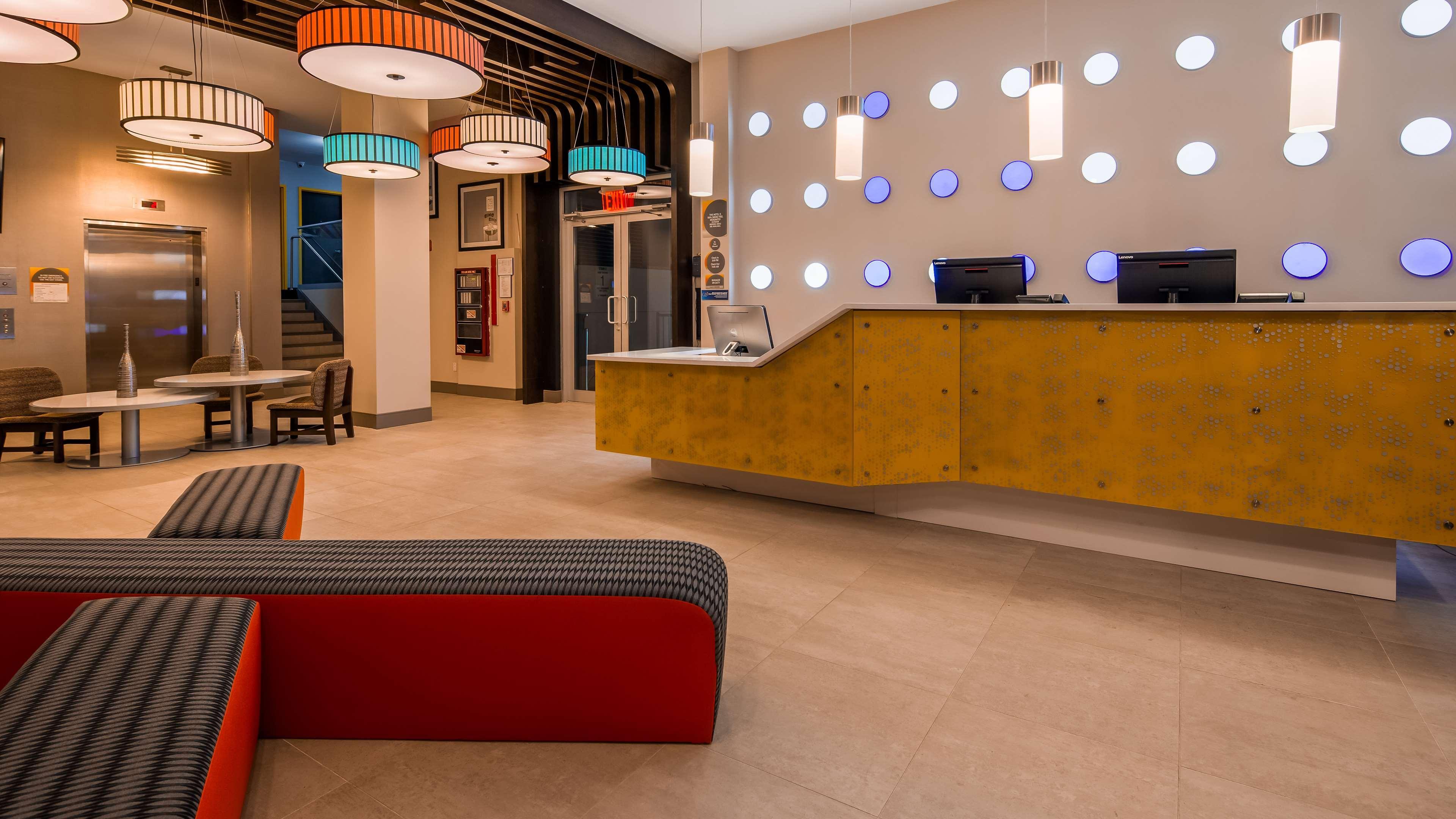 Glo Best Western Brooklyn Nyc New York Esterno foto