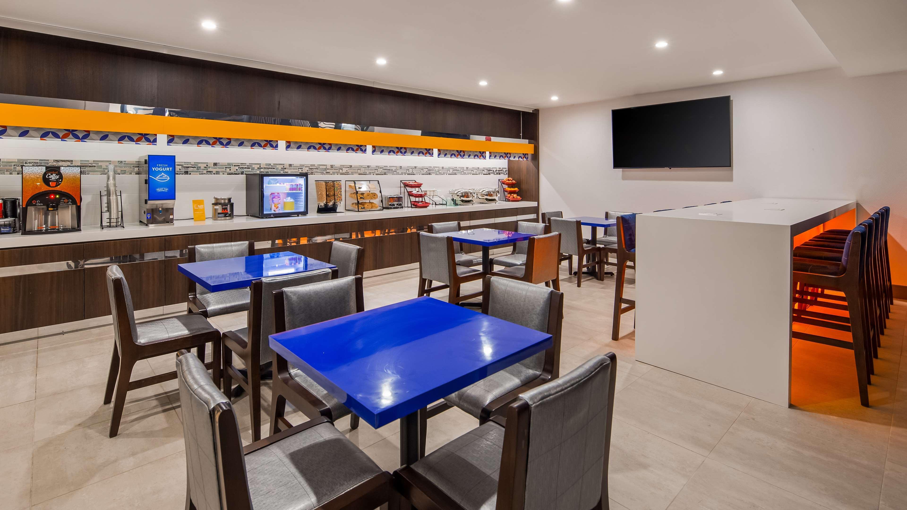 Glo Best Western Brooklyn Nyc New York Esterno foto